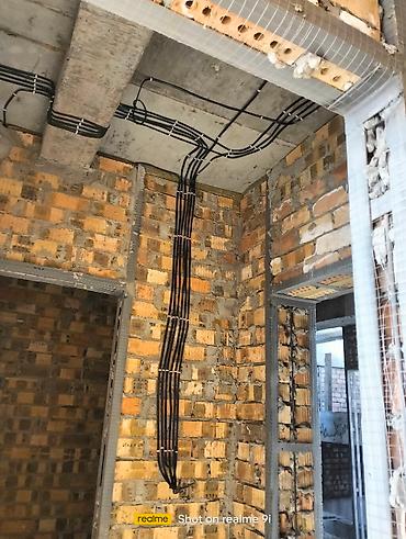 Электрики: Монтаж электропроводки по кирпичной стене - Выполнена прокладка — 9