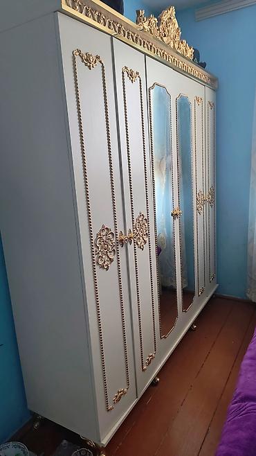 paltar skafi ucuz: Klassik üslubda yataq otağı mebeli dəsti - Dolab: 6 qapılı, ağ — 1
