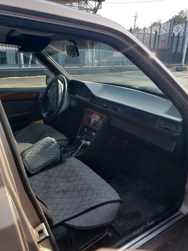 Mercedes-Benz: Mercedes-Benz E-Class: 1994 г., 2 л, Автомат, Бензин, Седан — 8