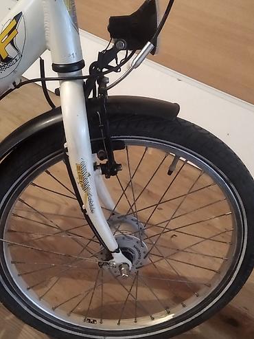 Velosipedlər: Alman velosipedi 20 lik əla vəziyyətdədir uşaq az müddət evdə sürüb — 9