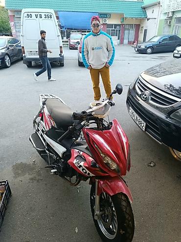 mopet elektrik: Satılır: skuter/moped “Sport” (üzərində “Repsol” tərzində qrafika) — 1