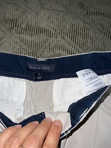 sinsay kacketi za decu: TOMMY HILFIGER dečiji šorc,vel.12 Ima jedna flekica nazad,videla sam — 2