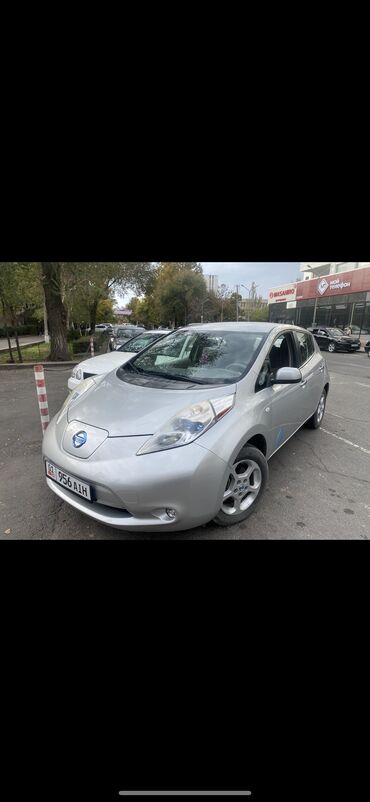 лиф: Nissan Leaf: 2012 г., Автомат, Электромобиль, Хэтчбэк