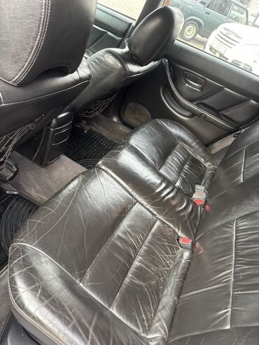 Subaru: Subaru Legacy: 2002 г., 2.5 л, Автомат, Газ, Универсал — 16