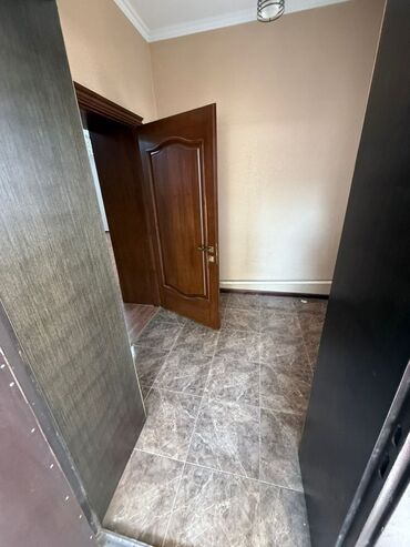 Долгосрочная аренда домов: 200 м², 5 комнат, Бронированные двери, Забор, огорожен at lalafo.kg — 14 Долгосрочная аренда домов: 200 м², 5 комнат, Бронированные двери, Забор, огорожен — 14