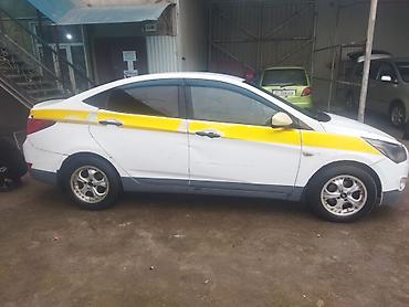 Hyundai: Hyundai Solaris: 2015 г., 1.6 л, Механика, Бензин, Седан — 3