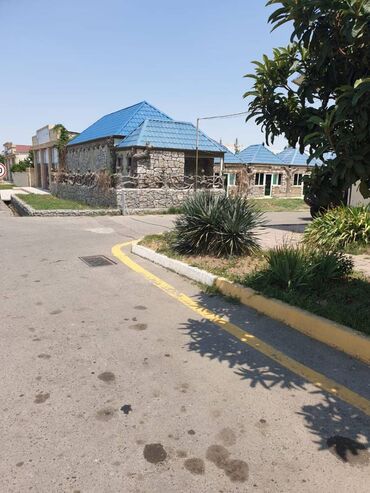 en ucuz otel: Obyekt Göygöl rayonunun tam mərkəzində,icra hakimiyyətinin yanında