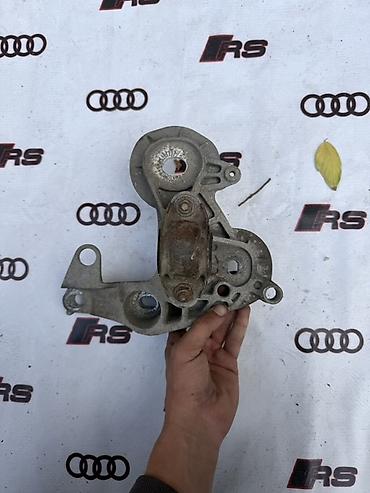 Левый кронштейн опоры двигателя (лапа двигателя) для Audi A6 C6 at lalafo.kg Левый кронштейн опоры двигателя (лапа двигателя) для Audi A6 C6