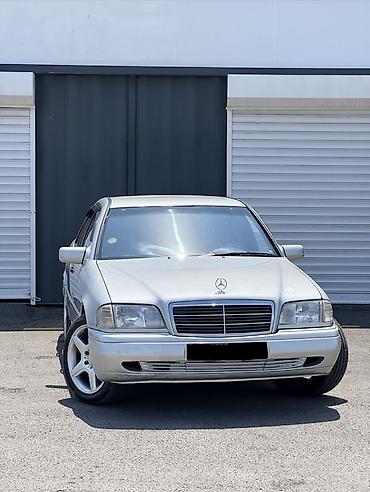 cls 63 amg: Mercedes-Benz C-Class: 2 l | 1994 il Sedan — 2