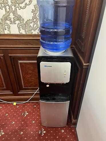 Кулер для воды Eurotek, напольный, с верхней загрузкой бутыли
