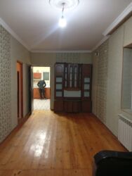 Uzunmüddətli kirayə mənzillər: Tecili Ramani Savxoz da Yola yaxin 3 otaqli temirli Adelni heyet evi — 23