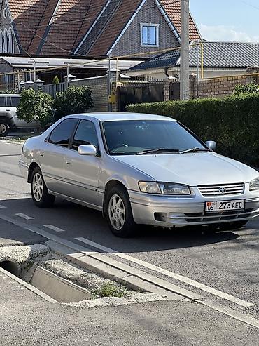 лобавой: Toyota Camry: 1997 г., 2.2 л, Автомат, Газ, Седан — 3