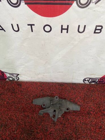 Другие автозапчасти: Замок капота TOYOTA Corolla Verso AR10 D4EA 2.2 DIESEL 2006 (б/у)