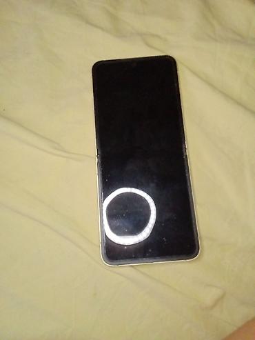 Samsung: Samsung Galaxy Z Flip – zlatna boja - Kompaktan preklopni telefon sa — 18