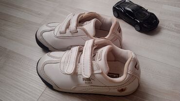 Детская обувь: Срочно продаю детские кроссовки фирмы Puma за 400 сомов, состояние 9