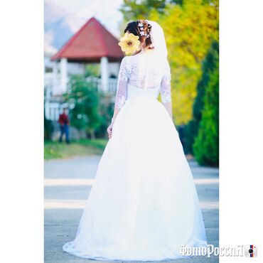 мусульманский платье: Продаю своё свадебное платье сшито было на заказ, ручная работа
