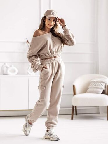 Gornji i donji deo: Komplet trenerka na lalafo.rs — 5 Gornji i donji deo: Komplet trenerka — 5