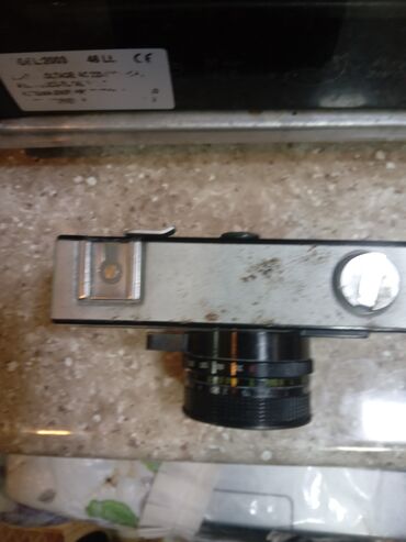 Fotokameralar: 35 mm plyonka fotoaparatı (mexaniki) - 35 mm (135) plyonka ilə — 10