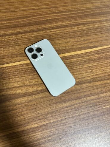 Apple iPhone: IPhone 15 Pro, Gümüşü, Face ID