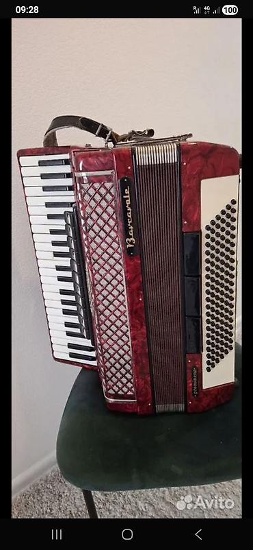 Аккордеоны: Аккордеон Barcarolle Prominenz, красный перламутровый корпус — 1