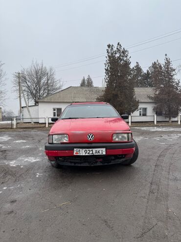 Volkswagen: Volkswagen Passat: 1989 г., 1.8 л, Механика, Бензин, Универсал