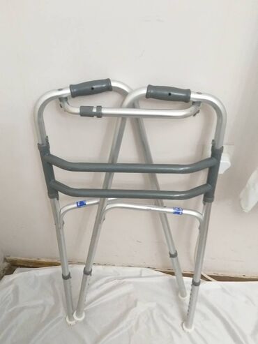 Hodalice, štake, štapovi za hodanje, kolica za hodanje: Nemacka aluminijumska zglobna hodalica, bez tockova, cuvene marke — 10
