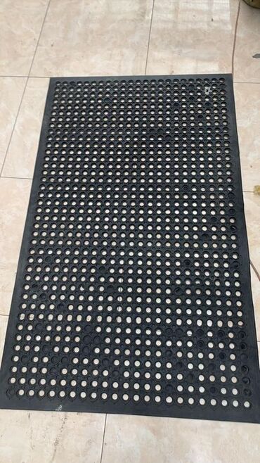 Xalçalar: Xalça Qapı önü, Kredit yoxdur — 2