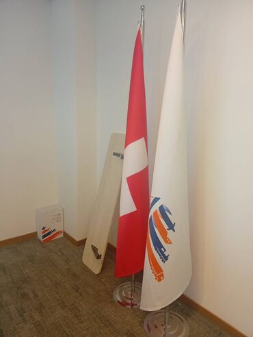 Ofis masaları: Продаются офисное оборудование в отличном состоянии : мониторы, сейф — 2