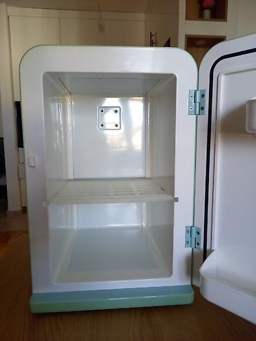 stikeri za racunare: Mini frizider FRIDGEMASTER Ispravan mini frizider poznatog svetskog — 5