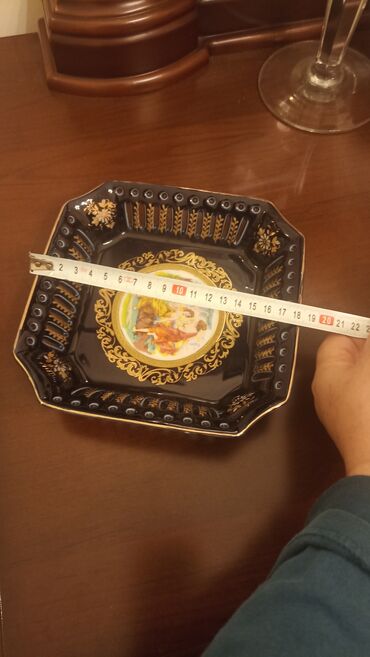 Digər dəstlər və servizlər: Kobalt Çexiya . Qiymətlər fərqlidir .6,8,10,12,15 manat . votsap — 5