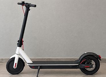 r125 yamaha: İşlənmiş Elektrik samokat 8", 251 - 350 Vt, 16 - 25 km/s — 1