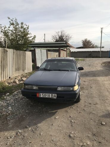 машина на: Mazda 626: 1989 г., 2 л, Механика, Бензин, Хетчбек