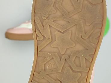 bluzki oversize: Buty sportowe 31, Używany — 4