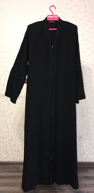 платье с вышивкой: Вечернее платье, А-силуэт, Длинная модель, Креп, С рукавами, XL (EU 42)