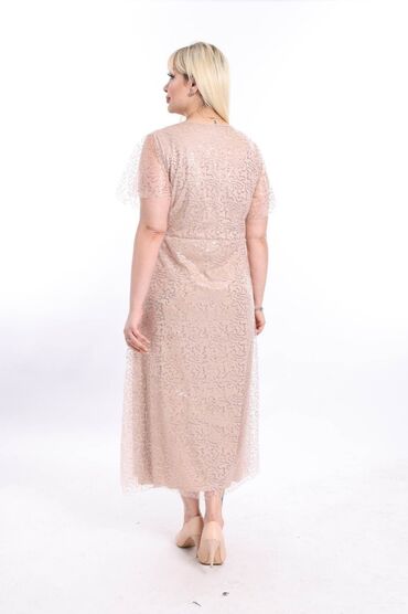 Haljine: 2xl - 4xl
4500 na lalafo.rs — 8 Haljine: 2xl - 4xl
4500 — 8