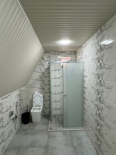 Günlük kirayə evlər: 185 kv. m, 6 otaqlı, İnternet, Qaz, Su — 15