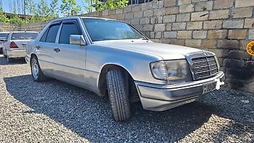 Mercedes-Benz: Mercedes-Benz E 220: 2.2 l | Sedan — 6