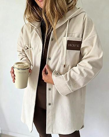 Ostale jakne, kaputi, prsluci: Jaknice: 2.900 dinara
S M L XL — 4