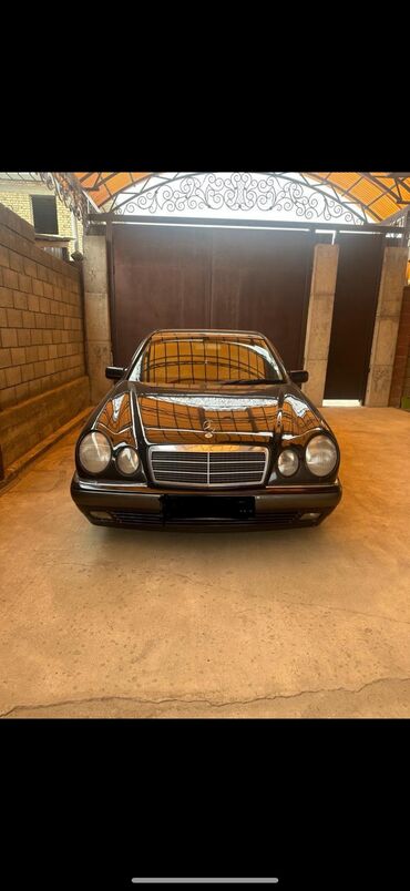купить мерседес спринтер в европе: Mercedes-Benz E-Class: 1998 г., 2 л, Механика, Бензин, Седан