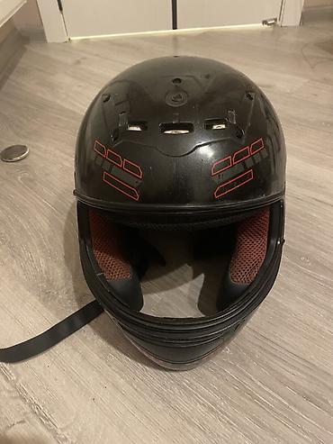 masin vaz 2106: Moto kaska – tam üzlük (full-face) model - Rəng və dizayn: Qara əsas — 3