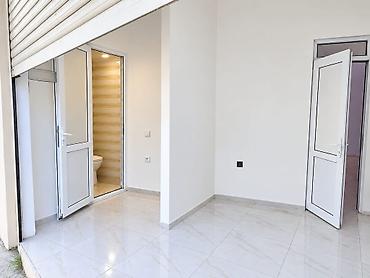 şeki: Babək prospekti, 328 nömrəli məktəbin yanında – 127 kv.m universal — 4
