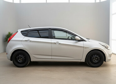 Hyundai: Hyundai Solaris: 2016 г., 1.4 л, Автомат, Бензин, Хэтчбэк — 3