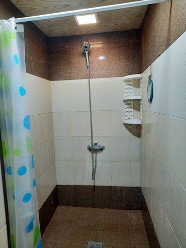 Uzunmüddətli kirayə evlər: 12 kv. m, 1 otaqlı, Kanalizasiya, Kombi, Qaz — 7