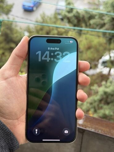 Apple iPhone: IPhone 15 Pro, 256 GB, Natural Titanium, Face ID — 2