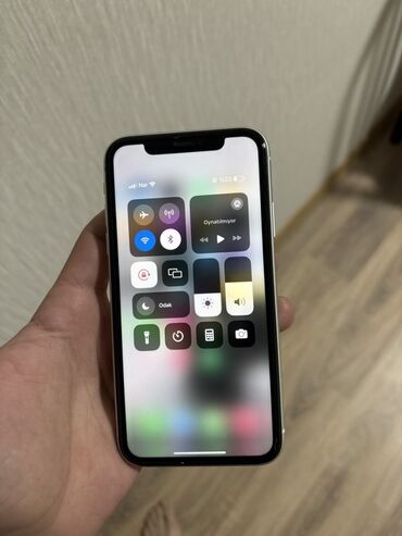 Apple iPhone: IPhone X, Gümüşü, Face ID — 2