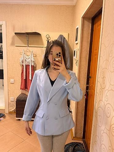 pencekler qadin ucun: Pencək Məhsul: Qadın üçün ikiqat düyməli bleizer - Rəng: açıq mavi - — 1