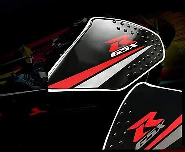 glock 17: Suzuki GSXR K7-k8 Bočni štitnici rezervoara - Stikeri - 1868 📌 Opis — 4