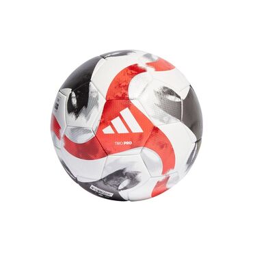 təsviri incəsənət test toplusu pdf: Adidas tərəfindən istehsal olunmuş, futbol oyunları üçün nəzərdə