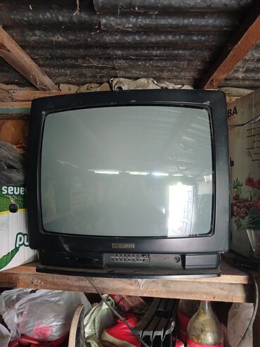 kohne televizorlar: Televizor 65"