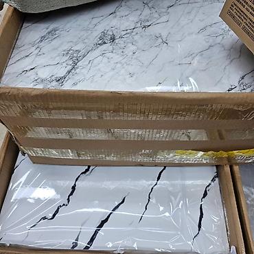 Ostalo: Dekorativni zidni paneli – 10 komada (60x60 cm) Paneli imaju moderan — 2